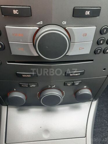 Opel Astra 2006, 200,000 km - 1.3 l - Gəncə