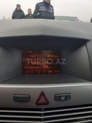 Opel Astra 2006, 200,000 km - 1.3 l - Gəncə
