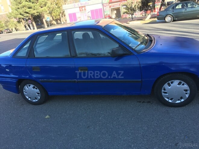 Opel Astra 1992, 141,041 km - 1.4 l - Sumqayıt