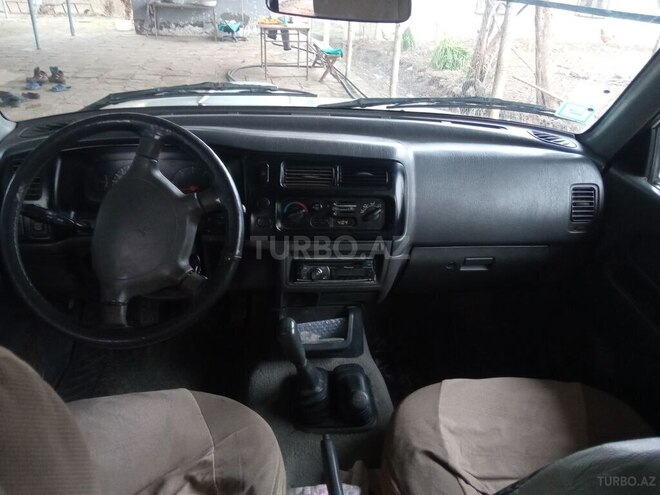 Mitsubishi L200 2005, 182,537 km - 2.5 л - Zərdab