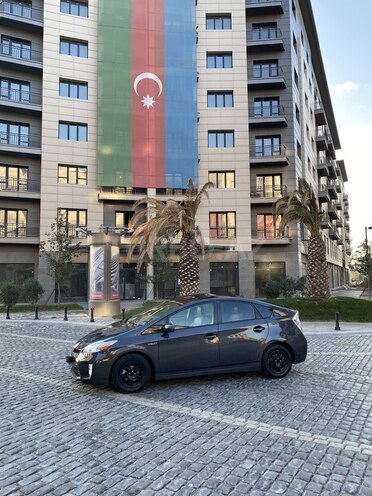 Toyota Prius 2013, 185,000 km - 1.8 l - Bakı