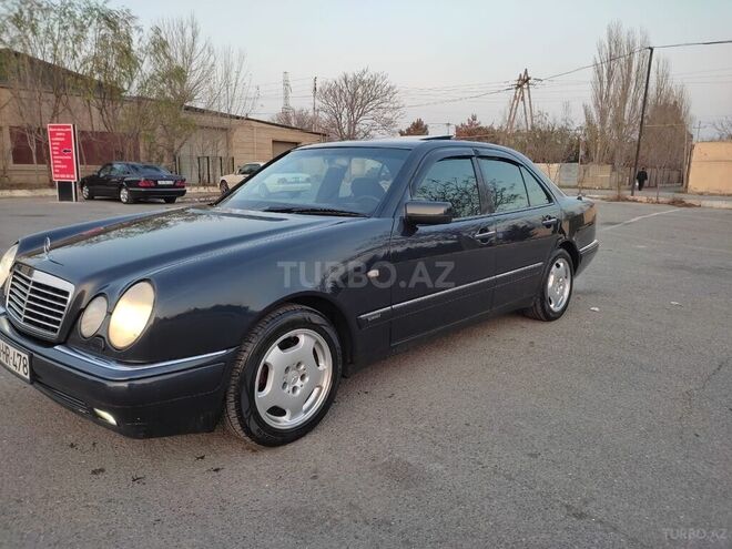 Mercedes E 230 1995, 27,358 km - 2.3 l - Bakı