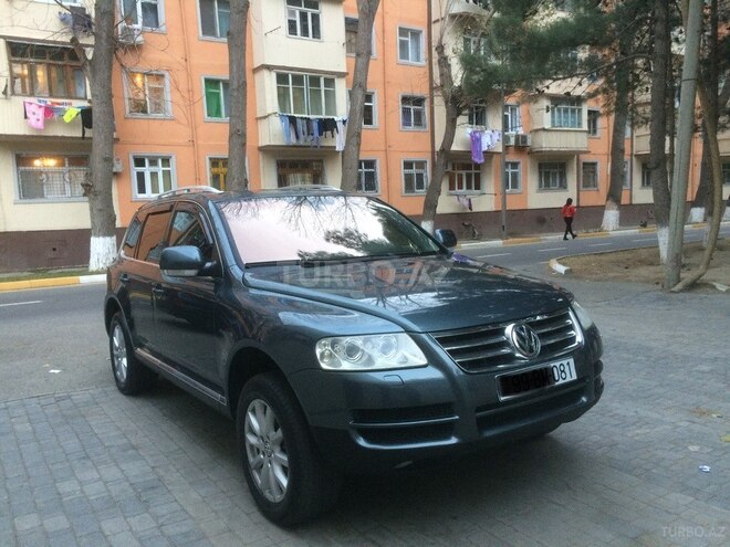 Volkswagen Touareg 2004, 211,500 km - 3.2 l - Bakı