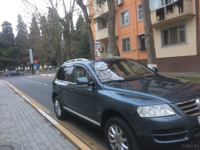 Volkswagen Touareg 2004, 211,500 km - 3.2 l - Bakı