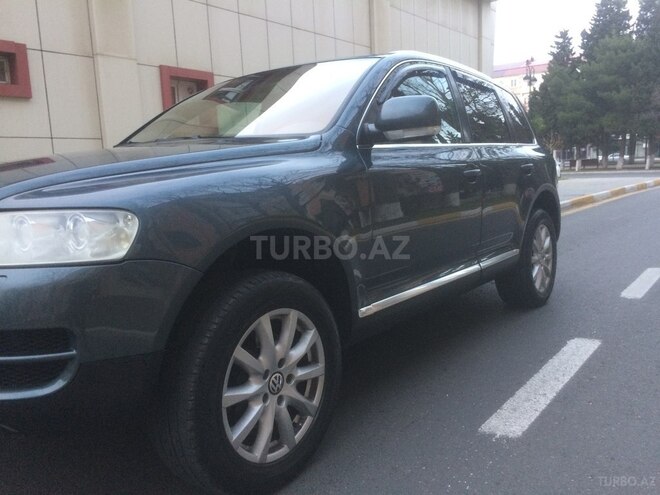 Volkswagen Touareg 2004, 211,500 km - 3.2 l - Bakı