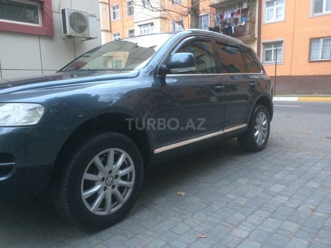 Volkswagen Touareg 2004, 211,500 km - 3.2 l - Bakı