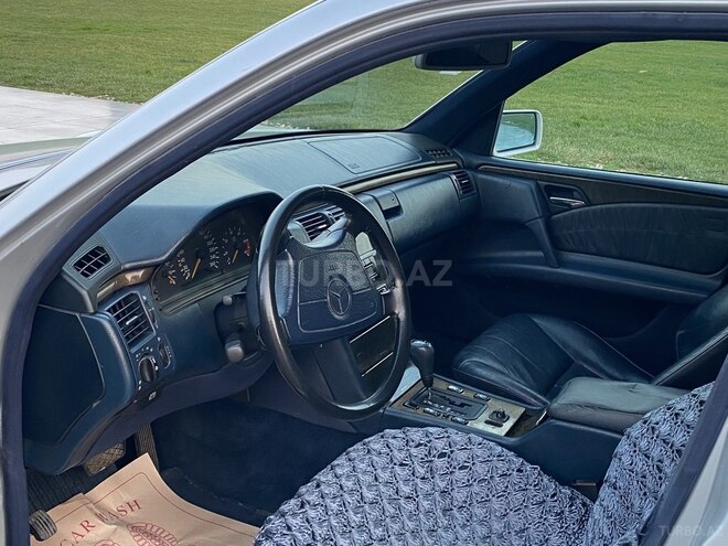 Mercedes E 300 1997, 325,000 km - 3.0 l - Bakı