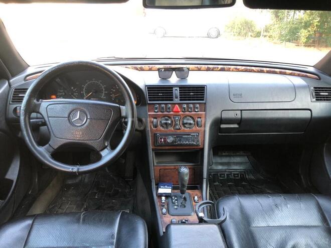 Mercedes C 230 1999, 330,000 km - 2.3 l - Bakı