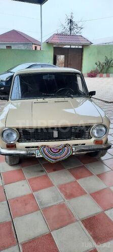 LADA (VAZ) 21011 1983, 300,000 km - 1.5 l - Qazax