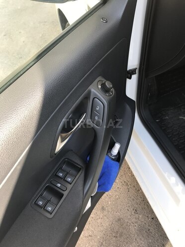 Volkswagen Polo 2019, 17,000 km - 1.6 l - Bakı
