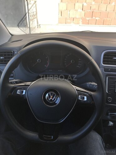 Volkswagen Polo 2019, 17,000 km - 1.6 l - Bakı