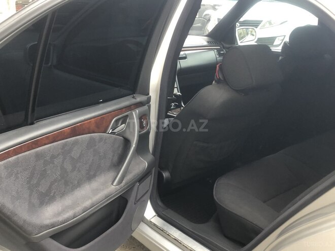 Mercedes E 220 1999, 400,000 km - 2.2 l - Bakı