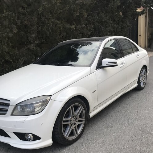 Mercedes C 300 2010, 210,000 km - 3.0 l - Bakı
