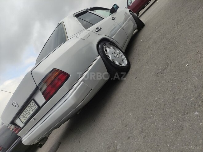 Mercedes E 300 1992, 385,000 km - 3.0 l - Bakı