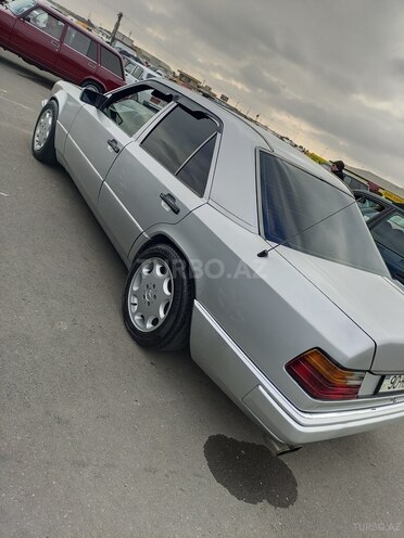 Mercedes E 300 1992, 385,000 km - 3.0 l - Bakı