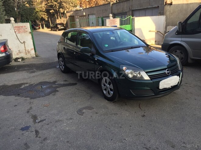 Opel Astra 2004, 168,000 km - 1.4 л - Bakı