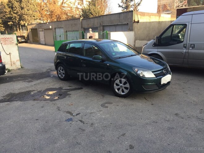 Opel Astra 2004, 168,000 km - 1.4 л - Bakı