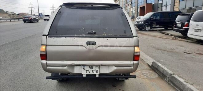 Mitsubishi L200 2006, 250,000 km - 2.5 л - Bakı