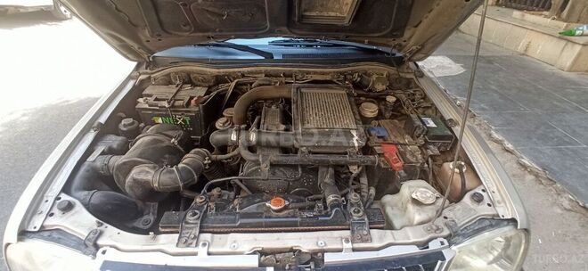 Mitsubishi L200 2006, 250,000 km - 2.5 л - Bakı
