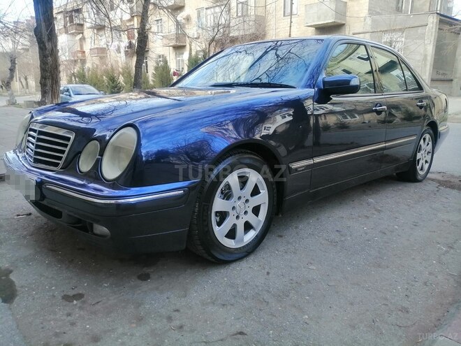 Mercedes E 240 2000, 384,000 km - 2.4 л - Xırdalan