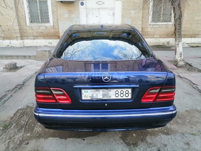 Mercedes E 240 2000, 384,000 km - 2.4 л - Xırdalan