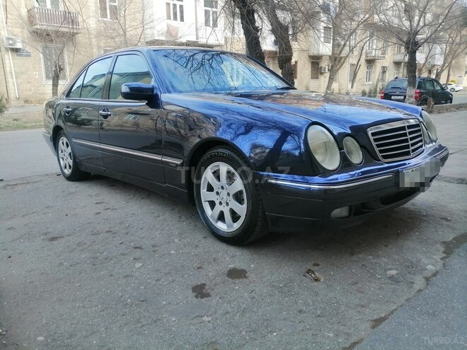 Mercedes E 240 2000, 384,000 km - 2.4 л - Xırdalan