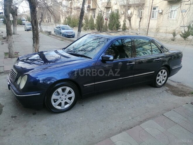 Mercedes E 240 2000, 384,000 km - 2.4 л - Xırdalan