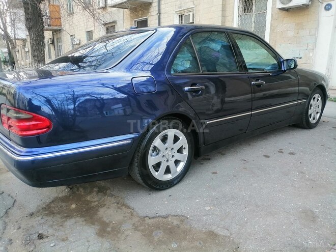 Mercedes E 240 2000, 384,000 km - 2.4 л - Xırdalan