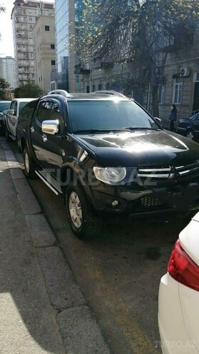 Mitsubishi L200 2013, 305,000 km - 2.4 l - Bakı