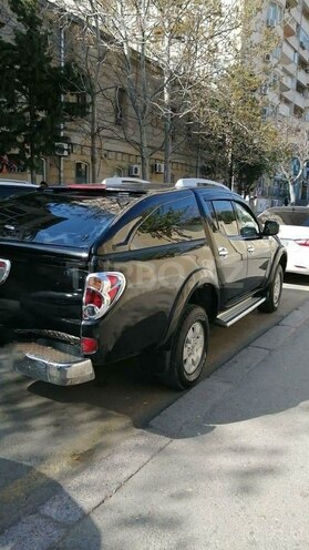 Mitsubishi L200 2013, 305,000 km - 2.4 l - Bakı