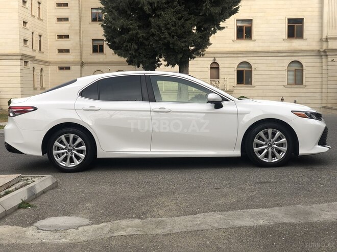 Toyota Camry 2018, 63,180 km - 2.5 l - Bakı