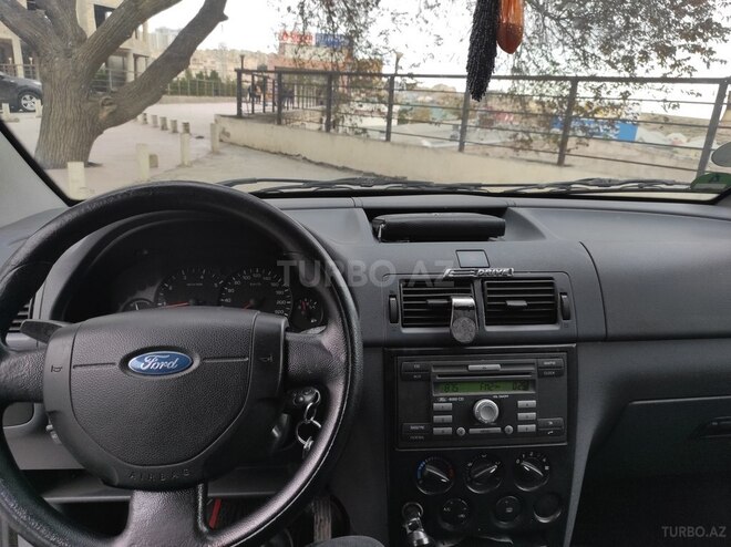 Ford Tourneo Connect 2009, 226,000 km - 1.8 l - Bakı