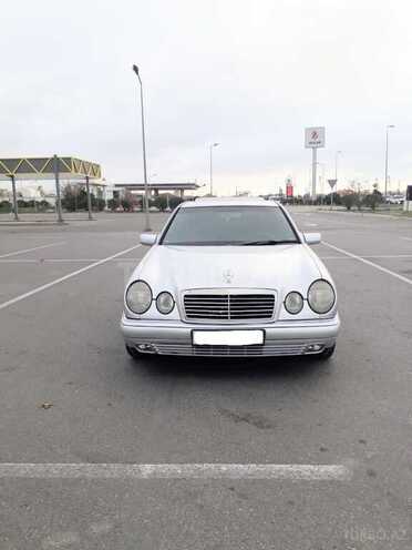 Mercedes E 240 1999, 271,000 km - 2.4 l - Bakı