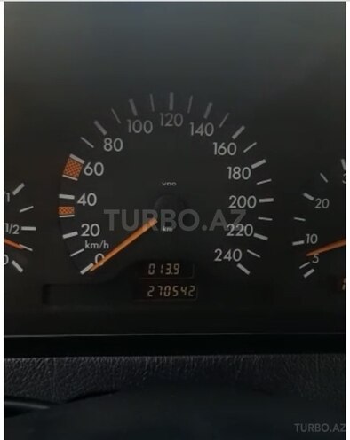 Mercedes C 200 1997, 270,000 km - 2.0 l - Bakı
