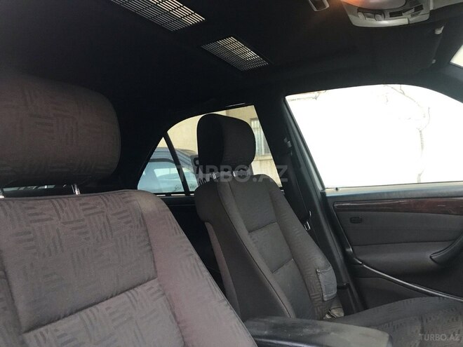Mercedes C 200 1997, 270,000 km - 2.0 l - Bakı