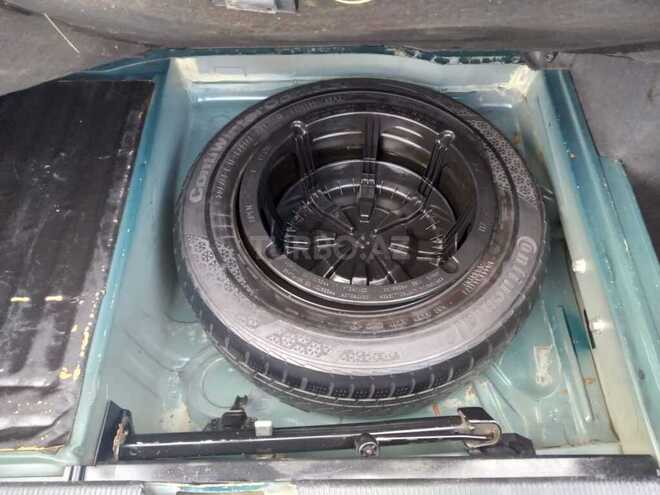 Mercedes E 200 1998, 380,000 km - 2.0 л - Ucar