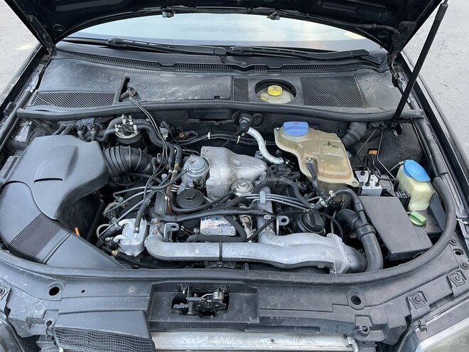 Audi A6 allroad 2002, 362,000 km - 2.5 l - Bakı