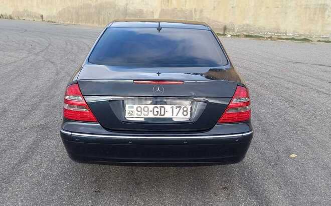 Mercedes E 240 2004, 242,000 km - 2.6 l - Bakı
