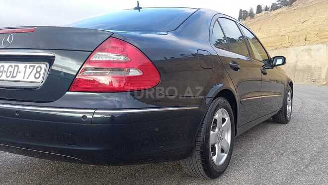 Mercedes E 240 2004, 242,000 km - 2.6 l - Bakı