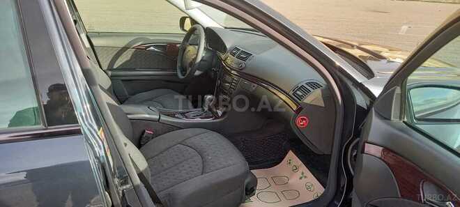 Mercedes E 240 2004, 242,000 km - 2.6 l - Bakı