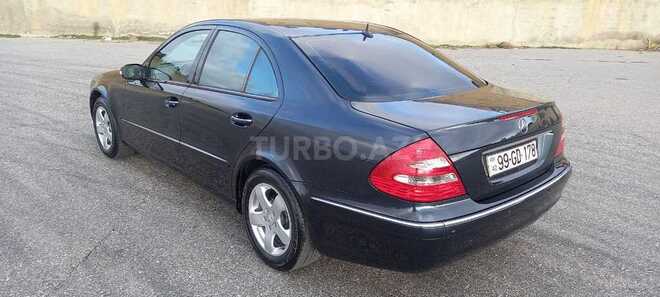 Mercedes E 240 2004, 242,000 km - 2.6 l - Bakı