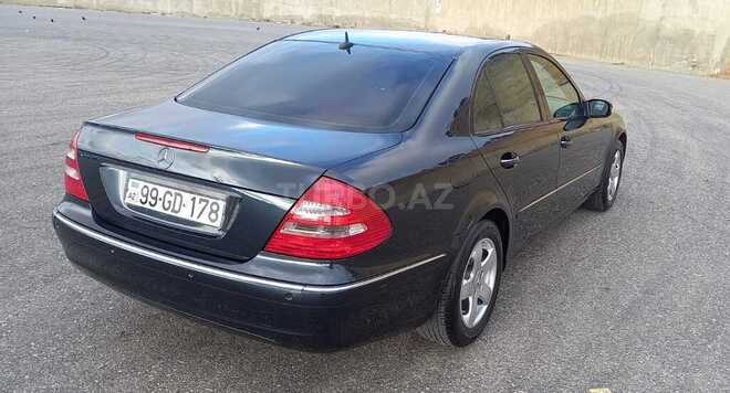 Mercedes E 240 2004, 242,000 km - 2.6 l - Bakı