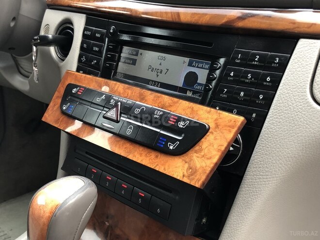 Mercedes E 320 2002, 234,000 km - 3.2 l - Bakı