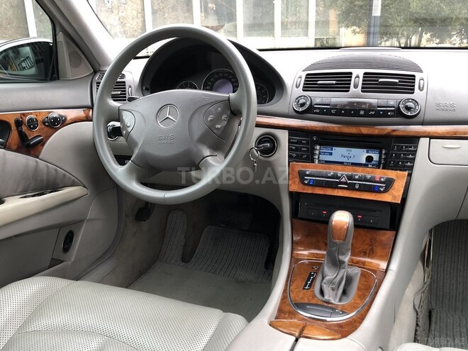 Mercedes E 320 2002, 234,000 km - 3.2 l - Bakı