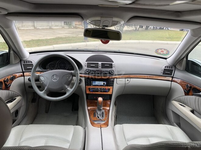 Mercedes E 320 2002, 234,000 km - 3.2 l - Bakı