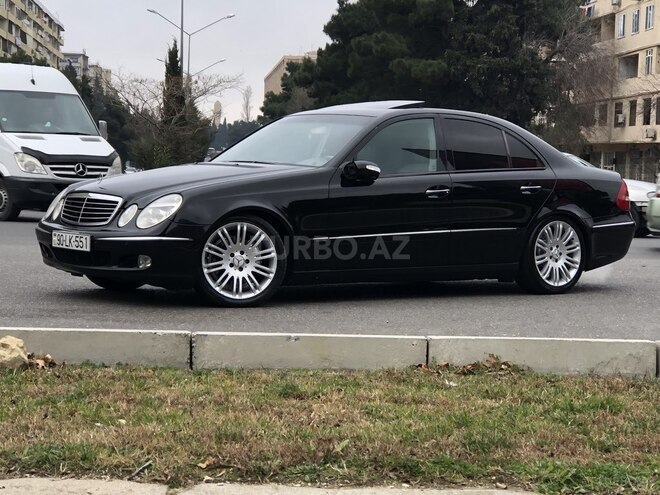 Mercedes E 320 2002, 234,000 km - 3.2 l - Bakı