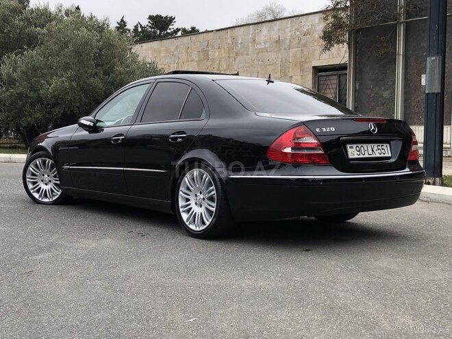 Mercedes E 320 2002, 234,000 km - 3.2 l - Bakı