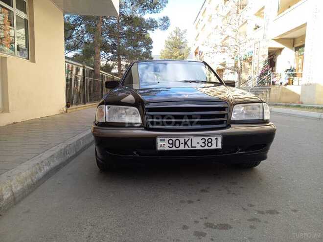 Mercedes C 200 1998, 238,437 km - 2.0 l - Naftalan