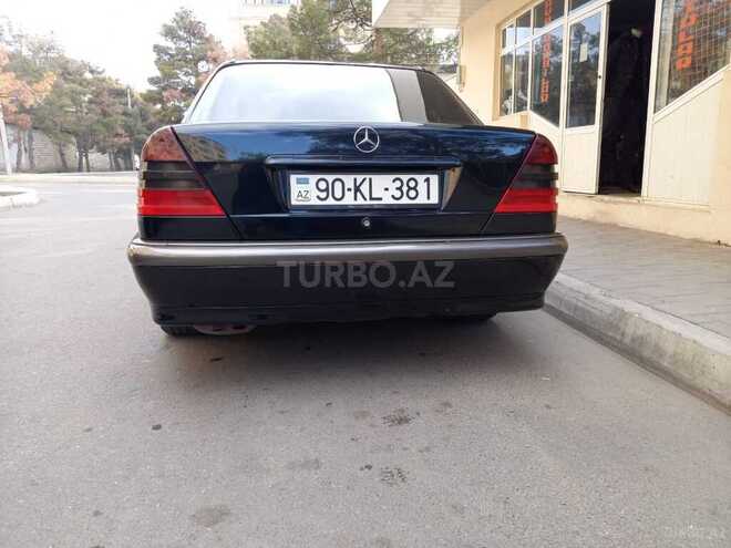 Mercedes C 200 1998, 238,437 km - 2.0 l - Naftalan