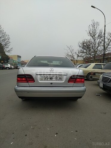Mercedes E 220 1998, 629,698 km - 2.2 л - Beyləqan